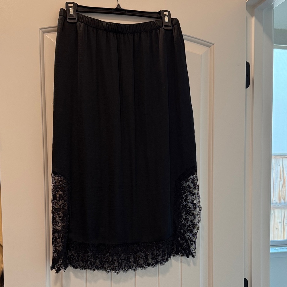 WhoWhatWear Elegant Black Lace Trim Skirt